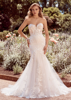 Strapless Sweetheart Neck Ivory Lace Tulle Dreamy Wedding Dress